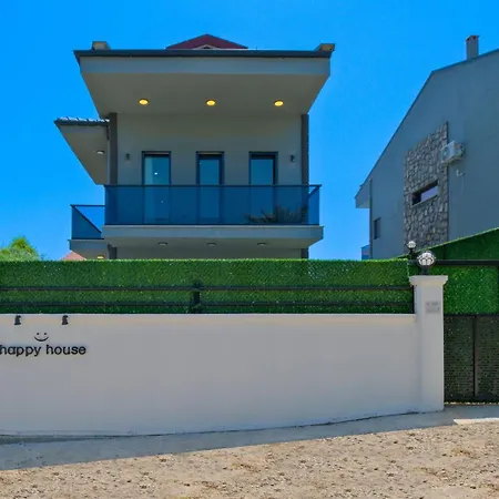 Happy House *