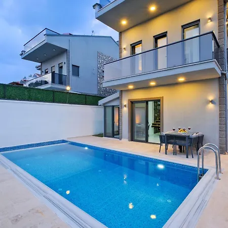 Happy House