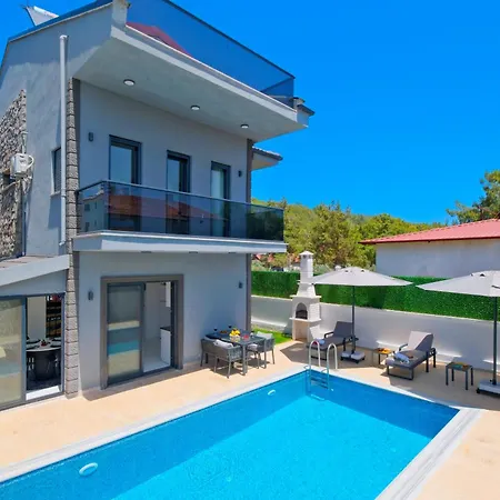 Happy House *