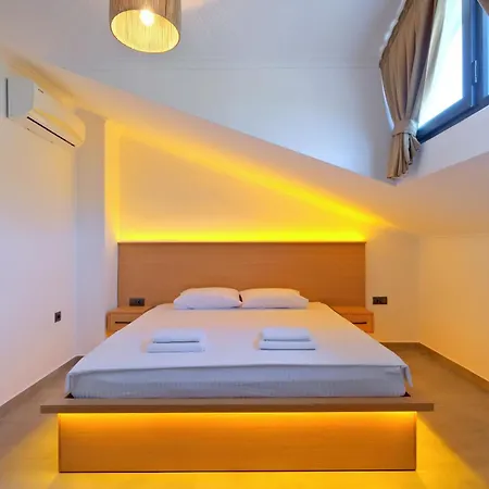 Happy House *