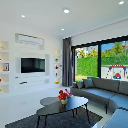 Happy House פאטהיה