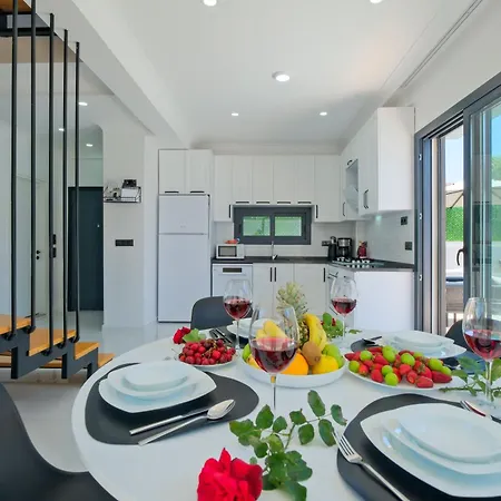Happy House