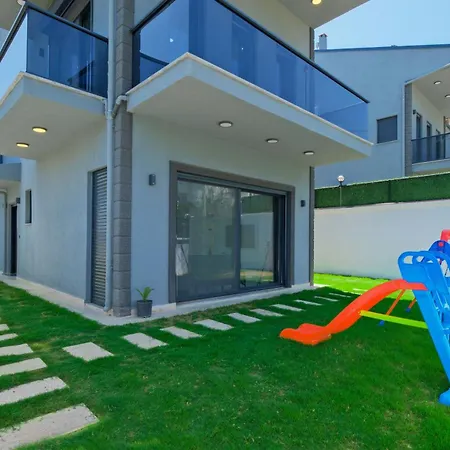 Happy House