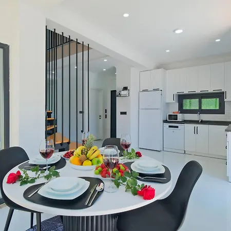 Happy House פאטהיה