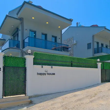 Happy House פאטהיה